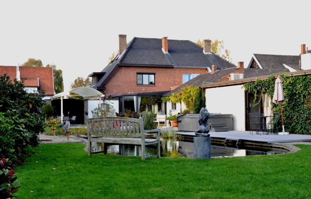 B&B 'T Solveldje Bilzen Exterior foto